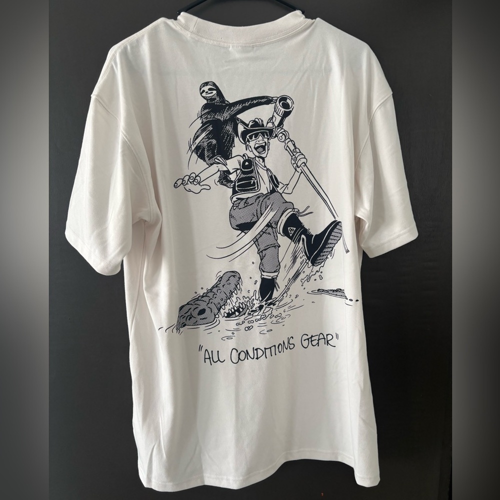 Nike ACG "Guide" Graphic Logo Tee - Summit White - Size Small - NWT - Picture 3 of 5